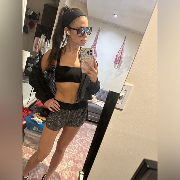 BUNDLE YOUR LIKES - GET A GREAT DISCOUNT OFFER π₯° - Picture 2 of 4